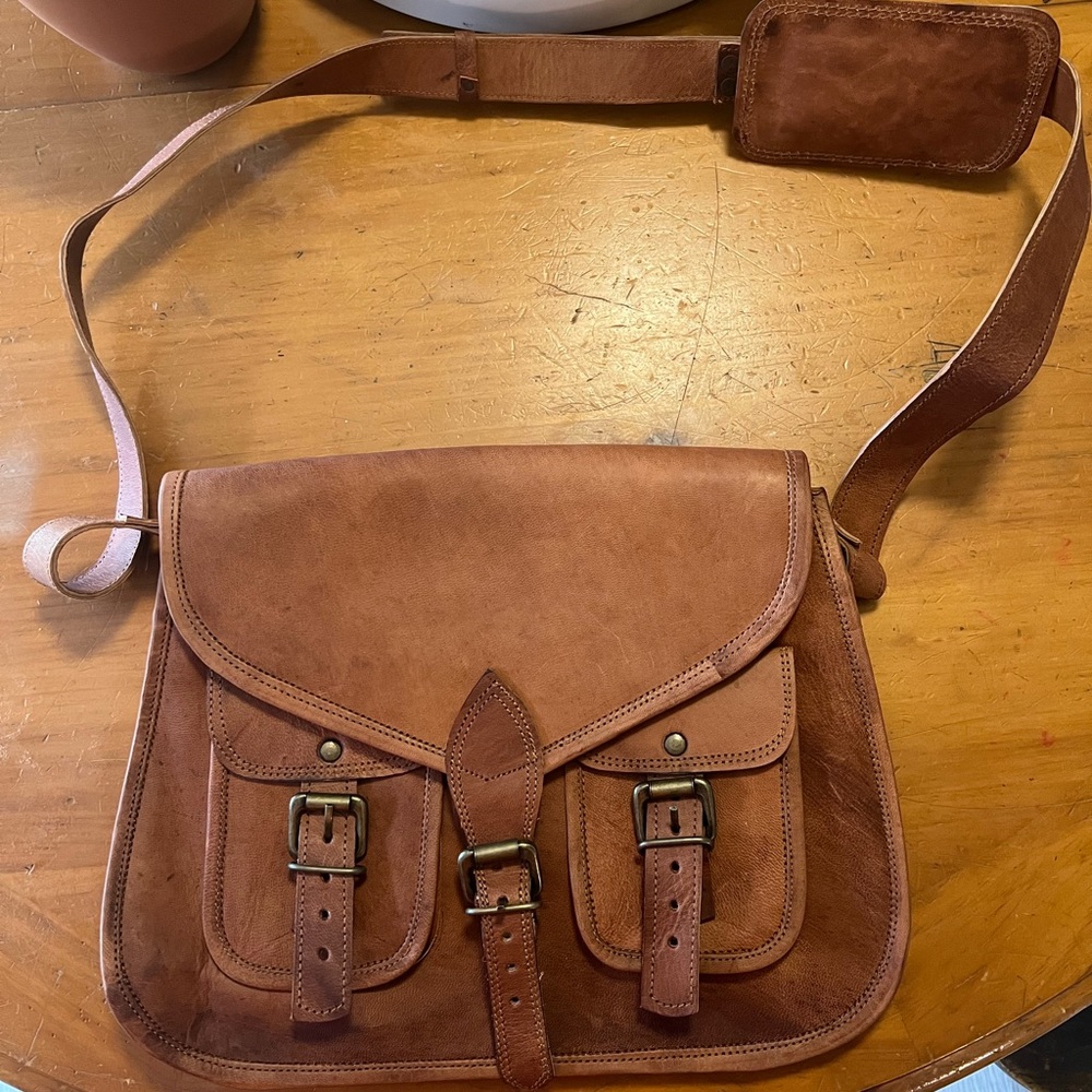 Leather cross body purse/satchel